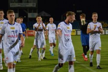 Wigry Suwałki na trzeciej pozycji. Stal Mielec wygrała z Miedzią Legnica i została liderem