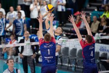 PlusLiga.  Visła Bydgoszcz coraz bliżej I ligi, Resovia bez Możdżonka