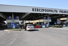 W piątek 376 zakażeń,  w tym 17 z Białegostoku i okolic. W sobotę Polska otwiera granice