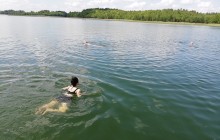 Pływamy w jeziorach Suwalszczyzny i Mazur. Już nie tylko dla morsów 