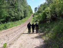 Chcieli się dostać do Niemiec. Służby graniczne zatrzymały rosyjską rodzinę [wideo]