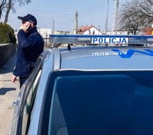 Interwencje i pouczenia. Podlascy policjanci pilnują przestrzegania zakazów