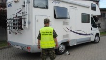 Turyści z Litwy w skradzionym we Włoszech kamperze