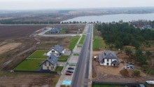 Powstały nowe ulice, rosną domy na osiedlu przy drodze do Płociczna [zdjęcia]