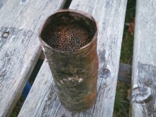 Pocisk na dnie Czarnej Hańczy. W rzece także telefony, laptop i opony [zdjęcia]