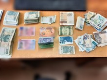 Wchodził do niezamkniętych domów i kradł pieniądze