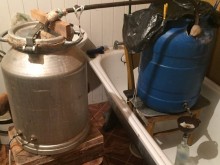 Gmina Lipsk. Bimbrownię zrobił w łazience