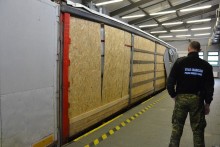 Kontrabanda za12,3 miliona. Rekordowy przemyt ujawniony przez podlaskie służby [wideo, zdjęcia]