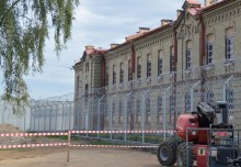 Areszt Śledczy w Suwałkach. Zamiast widzeń, więcej rozmów telefonicznych i oglądania telewizji