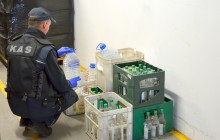 Celnicy w walce z koronawirusem. Przekazali ponad 264 litry alkoholu do sanepidu w Białymstoku