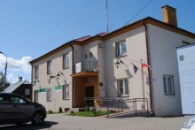 Urząd Gminy Bakałarzewo pracuje przy drzwiach zamkniętych