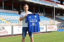 Wigry Suwałki z drugim wzmocnieniem. Bartłomiej Babiarz na rok