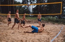 Nowe boisko do piłki plażowej nad jeziorem Sumowo w Bakałarzewie [zdjęcia]