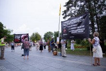 Stop LGBT, aborcji i pedofilii. Publiczna modlitwa w centrum Suwałk [zdjęcia]