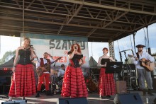 Rymu łyk i Panny portowe. Przy Starej Łaźni wystąpiły zespoły Za horyzontem i Shamrock [zdjęcia] 