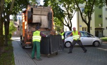 Akcja edukacyjna PGK i PGO w Suwałkach. Opłaca się segregować śmieci [zdjęcia]