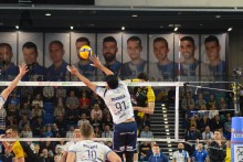 Joshua Tuaniga zostaje w Ślepsku Malowie, czyli rozgrywający w komplecie