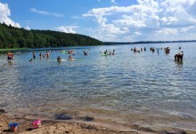 Pierwsze ostrzeżenie o upale. Temperatura nawet  32°C w cieniu, a wody w jeziorze Wigry już 21,8°C