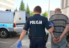 Raczki. Dzielnicowy zatrzymał poszukiwanego za pobicie