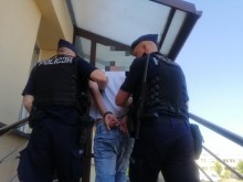 Suwałki. Policjanci zatrzymali ukrywającego się 22-latka