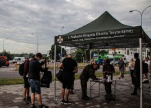 Zamiast na plaży chcą spędzić wakacje w koszarach. Rozpoczęły się wakacyjne szkolenia WOT [zdjęcia]