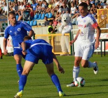 Chojniczanka wiceliderem, Dawid Szulczek z punktem, byli gracze Wigier strzelają w Ekstraklasie