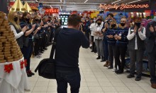 Dziesięć lat później, ale jest.  Hipermarket Carrefour w Suwałkach już otwarty [zdjęcia]