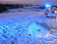 Kulig za samochodem. Trzy osoby, w tym dziecko, trafiły do szpitala 