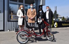 Lokalna Stacja Paliw z podarunkiem dla organizacji pomagającej poszkodowanym przez los