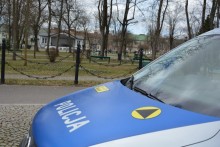 Prawie 60 mandatów i osiem wniosków do sądu. Policjanci kontrolują przestrzeganie obostrzeń
