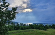 Burze prawdopodobne na 80 procent. Woda w Wigrach ma 26,2°C, termometr w Puńsku pokazał 40,5°C