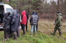 Nielegalni imigranci w Rutce-Tartak. Minister spraw wewnętrznych Litwy na trójstyku granic [zdjęcia]