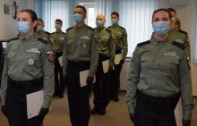 Nowi funkcjonariusze służby celno-skarbowej [zdjęcia]