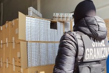 Przemytnicy stracili ponad 7,7 miliona zł. Papierosy przewoził litewski kierowca, grozi mu 10 lat