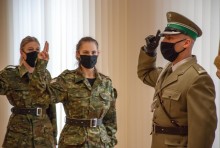 Tyle samo pań, ile panów. Nowi funkcjonariusze Podlaskiej Straży Granicznej [zdjęcia]