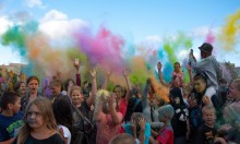 Świetna zabawa dla dużych i małych. Święto kolorów w Suwałkach [zdjęcia]