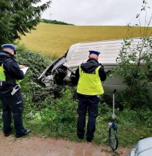 Wypadek w Głębokim Rowie. Kierowca trafił do szpitala