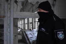 Augustów. Mężczyzna spał w pustostanie