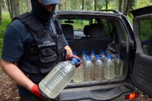 Leśna bimbrownia. Produkcja szła pełną parą [wideo i zdjecia]