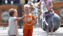 Aż do piątku nie do wytrzymania w dzień i w nocy. Temperatura sięgnie 35°C, ciepła woda w jeziorach