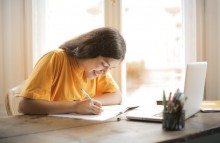 Dlaczego warto spróbować korepetycji zdalnych?