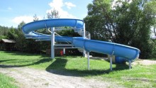 zjezdzalnia-wodna-nad-jeziorem-pobondzie_2.jpg