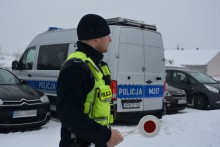 Kierowca spowodował kolizję i zablokował wjazd. Miał ponad 3 promile