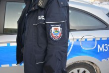 Pożar garażu w gminie Rutka- Tartak. Zwierzęta z przyległej obory wyprowadzały policjantki