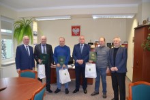 Powiat suwalski. Hodowcy koni otrzymali upominki od starosty