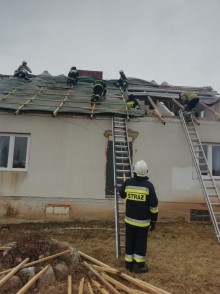 Sejny. Po wichurze liczne interwencje straży pożarnej [zdjęcia]