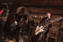 Ostatnio grali z Żurkowskim i Organkiem, w piątek zagrają dla Ukrainy. The Boars w Hotelu Loft