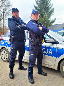 Sejny. Policjanci pomogli rannemu mężczyźnie