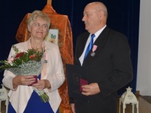 To wyjątkowy, złoty staż. Pary z gminy Raczki świętowały 50 lat pożycia małżeńskiego [zdjęcia]