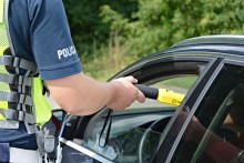 Suwałki, Raczki. Policjanci zatrzymali pięcioro nietrzeźwych kierujących